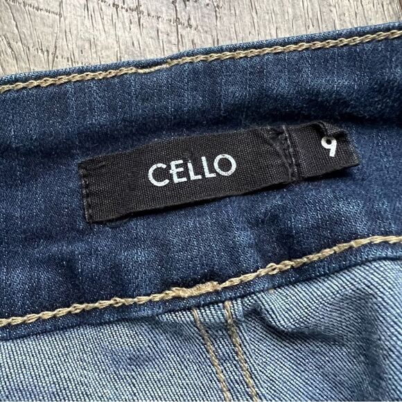 Cello High Rise Skinny Jeans Frayed Hem Lightly Distressed Size 9 Dark Blue - Picture 3 of 12